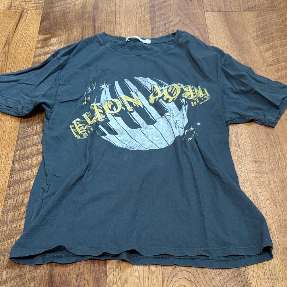 Daydreamer Woman’s Grey Elton John Tee Size XS